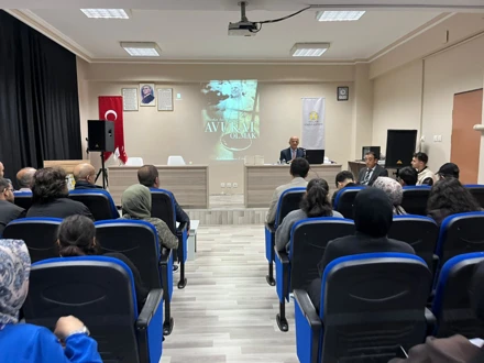 Bozkır Meslek Yüksekokulu’nda “Kariyer Günleri” Kapsamında Anlamlı Bir Söyleşi